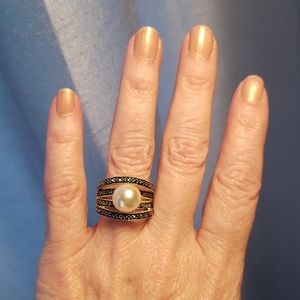 Sterling 925 Silver and freshwater pearl ring